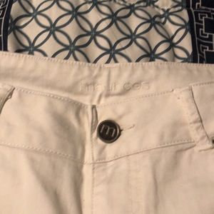Maurice’s white Jeggings size Medium